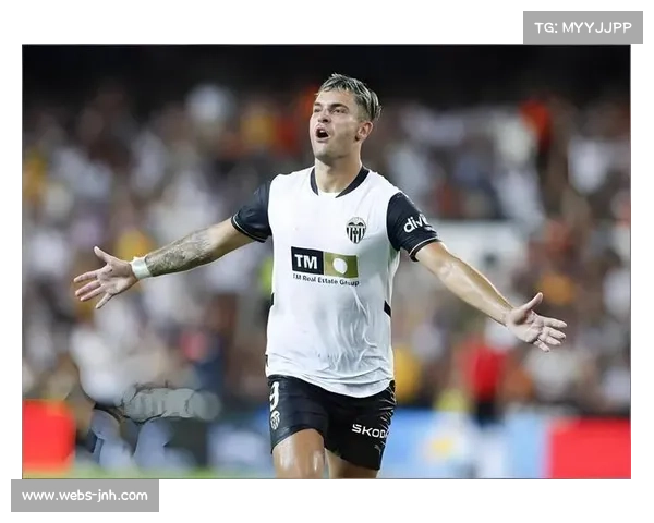 瓦伦西亚门将扑救成功，助球队客场逼平强敌